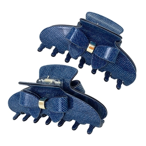 Set di due mollette per capelli con motivo denim blu, fiocco e fibbia dorata