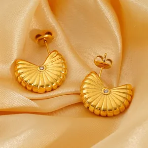 Boucles D'oreilles Éventail Acier Inoxidable Plaqué Or 18K Coquille Nervurée Géométrique Rétro Bijoux Pour Femmes