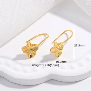 Elegante goldene S925 Silber Blumenohrringe mit Zirkonia und unregelmäßigen Blüten