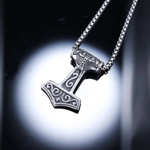 Vintage Thor's Hammer Mjölnir pendant in stainless steel with intricate Viking patterns