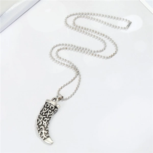 Vintage silver gothic punk wolf head pendant necklace with tribal ivory horn design