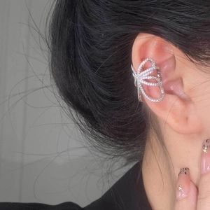 Silver multi-layer bow ear cuff with sparkling zircon rhinestones for non-pierced ears