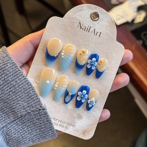 Unghie Finte Press On Fatte A Mano 3D Fiore Conchiglia Mandorla Sfumatura Blu Decorazione Künstliche Perle Manicure Elegante