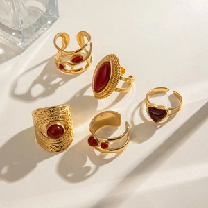Vintage Stainless Steel Agate Open Ring For Women Gold Plated Geometric Red Agate Hammered Texture Adjustable Finger Jewelry