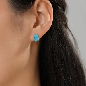 Boucles d'oreilles carrées en argent 925 avec pierres bleues scintillantes taille coussin