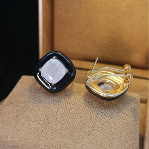 Fashionable square candy stud earrings with black enamel and sparkling white zircon in gold