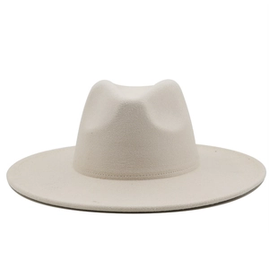 Vorderansicht der beigen Wollfilz-Fedora mit 9,5 cm Krempe und klassischer Krone