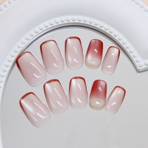 French vintage cat eye burgundy gradient press-on nails in short squoval shape