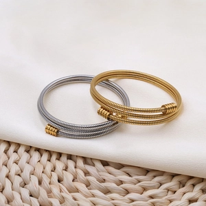 Trendy Multi-Layer Spiral Wrap Bangle For Women Titanium Steel Non-Fading Gold Silver Plated Stackable Coil Spring Bracelet Jewelry