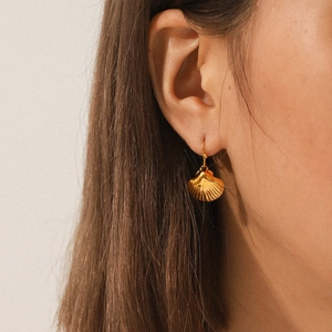 Elegant 18K gold plated stainless steel shell drop earrings for women daily wear