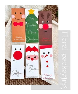 Set di 6 etichette regalo natalizie con omino di pan di zenzero e renna su vassoio