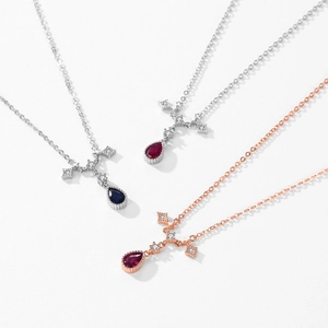 Collier en argent S925 avec pendentif en forme de goutte et détails d'étoiles élégants