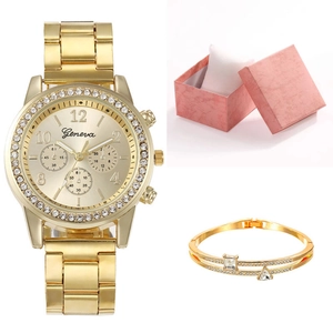 Montre à quartz dorée de luxe et ensemble de bijoux diamants dans un coffret