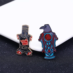 Broches en émail personnalisées avec aigle et armure de chevalier en alliage de zinc