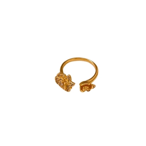 Gold plated open flower ring with zircon cat motifs and elegant rose design for women