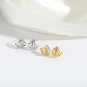 Boucles d'oreilles griffes vintage françaises en or et argent avec zircons incrustés
