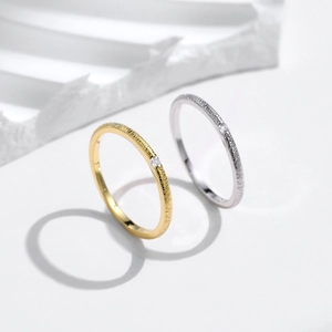 Chic s925 silver rings in gold and silver finish with cross texture and sparkling zircon
