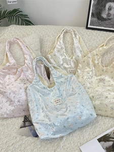 Grande Borsa Tote Da Donna Stampa Floreale Con Orso Finitura Velluto Satinato Borsa A Spalla Morbida Per Tutti I Giorni
