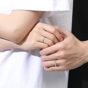 S925 sterling silver couple rings set with minimalist polished finish for lovers