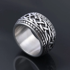 Men's retro Celtic knot stainless steel ring with vintage oxidized silver finish