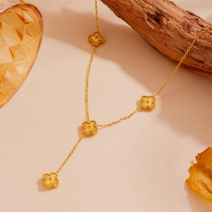 Collier élégant en forme de Y en acier inoxydable doré avec quatre pendentifs trèfle