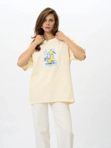 Kurzärmeliges T-Shirt aus 100% Baumwolle mit Zitronen-Botanik-Print und lockerem Schnitt