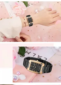 Details von luxuriöser rechteckiger Damenuhr und Sternarmband Set mit Blumen Deko