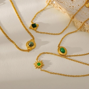 Fashion gold plated stainless steel bracelet with vintage green stone pendants for women