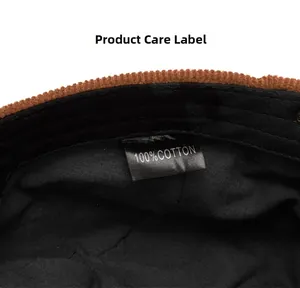 Vue macro détaillée de la doublure en coton et de l'étiquette d'entretien de la casquette