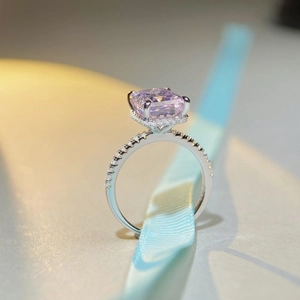 S925 Sterling Silber Halo Ring mit kissenförmigem rosa Diamanten und Pavé-Fassung