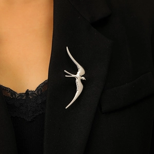Broche Hirondelle Minimaliste En Acier Inoxydable Pour Femmes Plaquée Or Argent Forme Animale Anti-Exposition Bijoux Mode