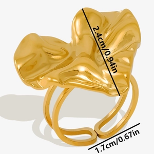 Detail shot of gold pleated ring showing dimensions 2.4cm width and 1.7cm inner diameter