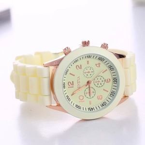 Fashionable Geneva women's watch with cream silicone strap and rose gold case