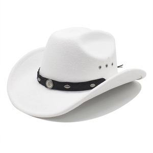Chapeau de cowboy blanc en feutre avec clous en métal tournesol et ruban noir élégant