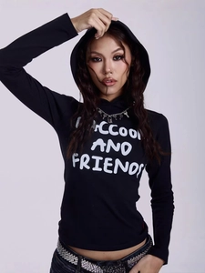 Schwarzes Y2K Kapuzenshirt für Damen mit weißem Aufdruck im amerikanischen Vintage-Stil