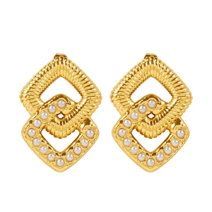 Double-layered diamond-shaped 18K gold earrings with white pearls for women