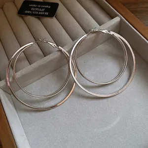 Boucles D'oreilles Créoles Rondes À Double Couche Pour Femmes Bijoux Métalliques Géométriques Avec Tige En Argent Mode