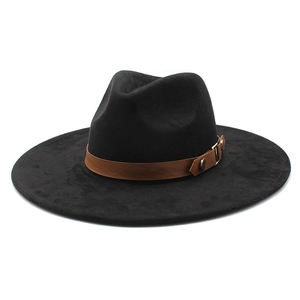 Chapeau fedora classique en daim noir avec bande en cuir marron et boucle dorée élégante