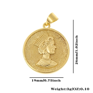 Detailed view of the 18K gold-plated queen portrait pendant with dimensions 26mm by 19mm