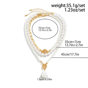 Detailed size chart for layered baroque pearl and gold chain necklaces showing lengths