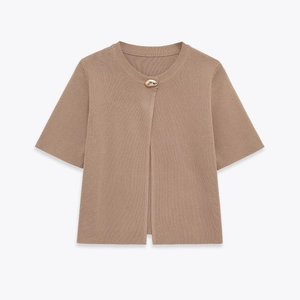 Short sleeve brown knit cardigan featuring a round neck and a gold teardrop button