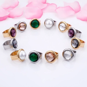 Chic titanium steel rings with colorful faceted glass stones and pearls in gold and silver