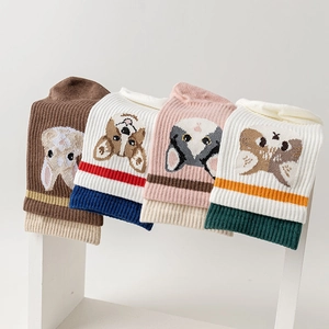 Detailed knit texture of four pairs of cute cartoon animal pattern mid-calf five-toe socks
