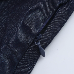 Robe en jean rétro à col en V bleu foncé avec détail de fermeture éclair invisible