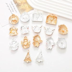 17pcs gold and silver Christmas charms set with Santa, reindeer and tree designs