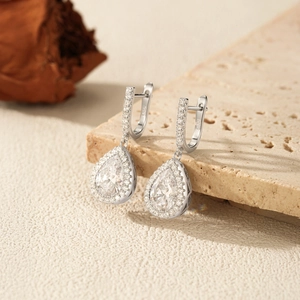Exquisite S925 sterling silver teardrop earrings with halo pear-cut cubic zirconia