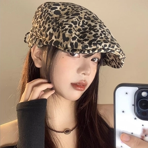 Retro leopard print beret hat for women with trendy vintage newsboy cap design