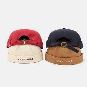 Bonnets docker rétro en coton avec broderie STAY WILD et boucle en métal