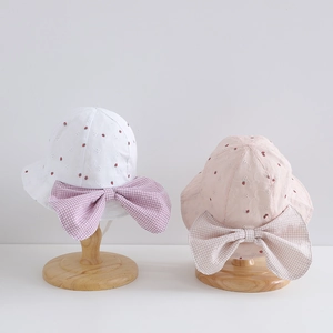 Chapeau Soleil Bébé Filles Protection Nuque Coton Broderie Fraise Outdoor Enfant Été Chapeau Bob