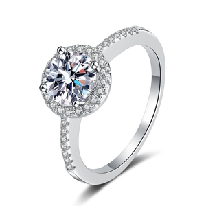 Elegant S925 silver ring featuring a large round moissanite center stone and halo diamonds